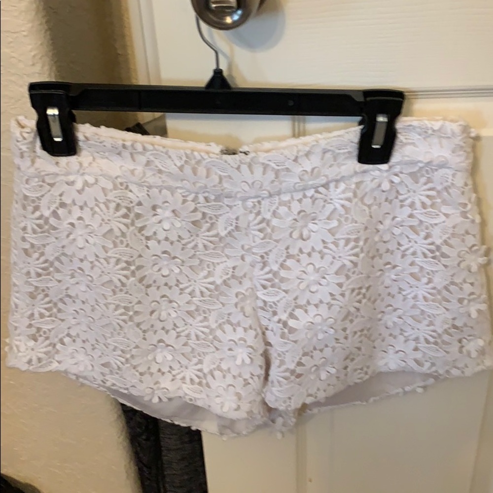 Alice and Olivia floral lace shorts